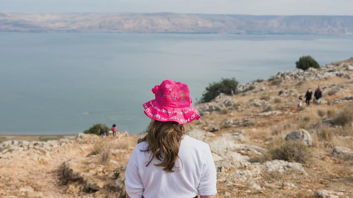 'Video thumbnail for 2.5D Parallax - Arbel Nature Reserve And National Park, Israel'